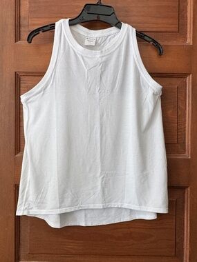 Athleta tank high / low, white, size M. Excellent like new!